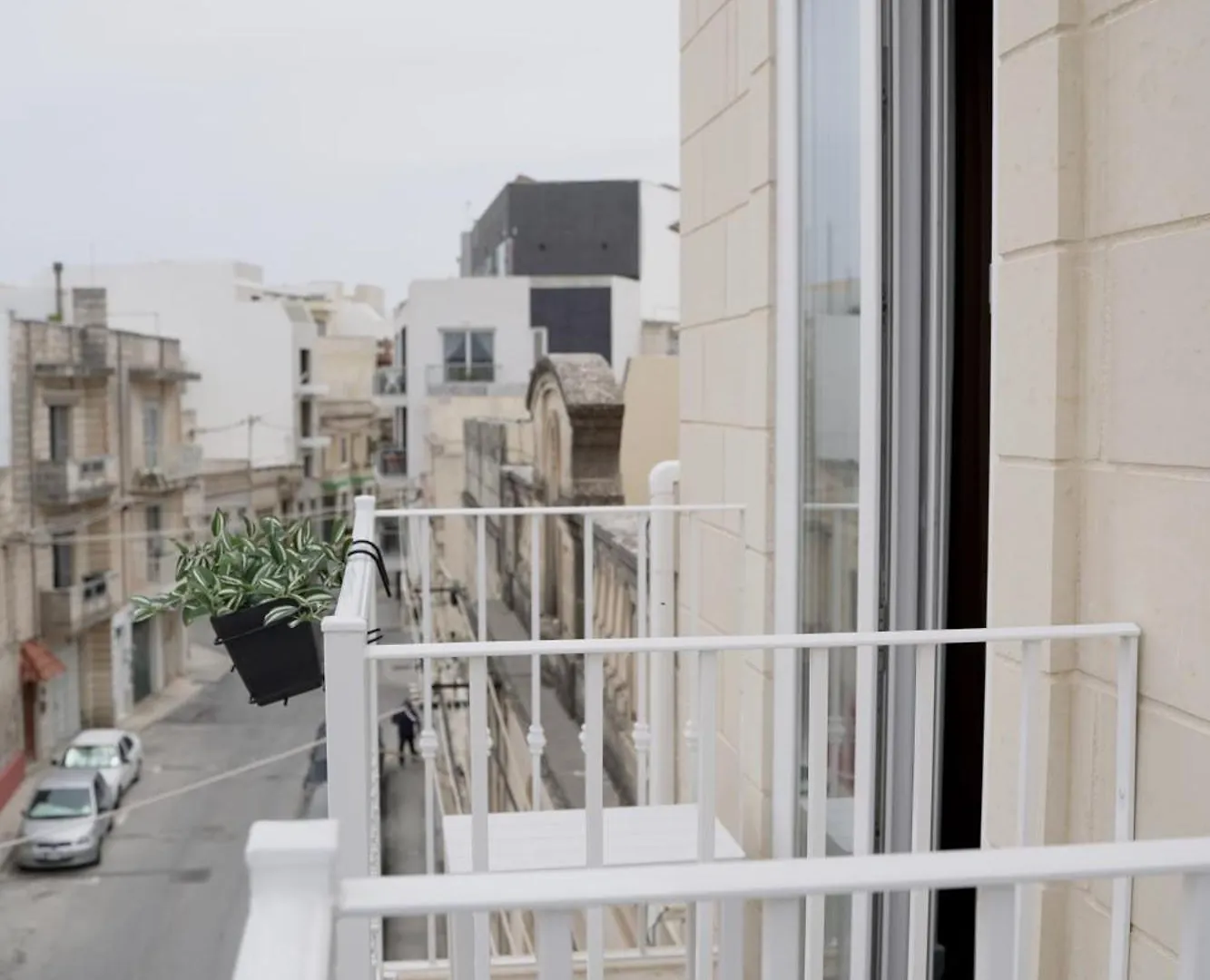 Affordable Central Malta Summer Retreat Malte
